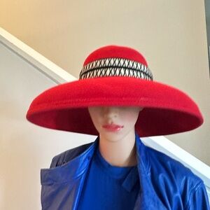 Oscar de La Renta Elegant Red Wide-Brim Hat
